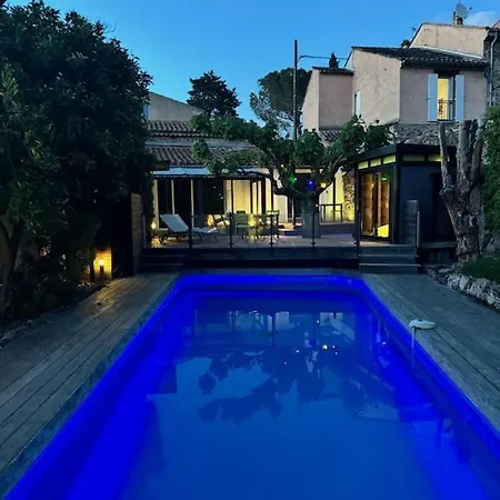 Au Calme, Piscine Et Prives *